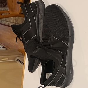 Black new balance sneakers